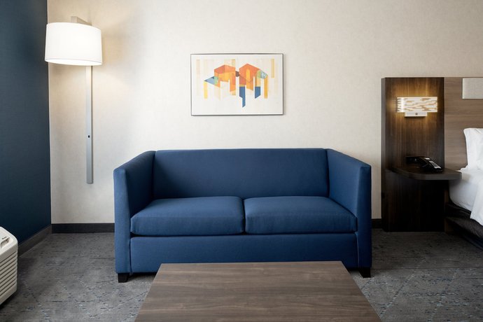 Imagen de la habitación del Hotel Holiday Inn Express and Suites Hollister, an IHG. Foto 11