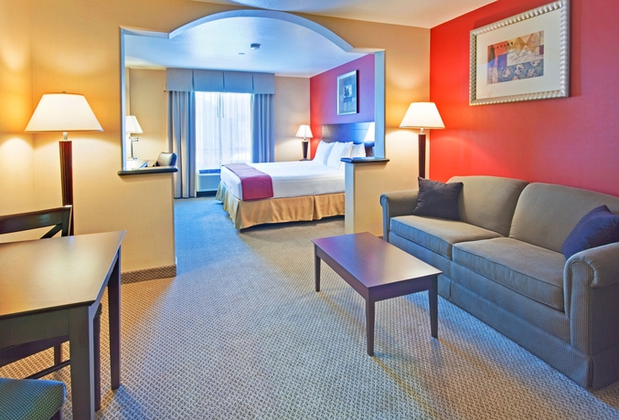 Imagen de la habitación del Hotel Holiday Inn Express and Suites Hollywood Walk Of Fame, An Ihg. Foto 6