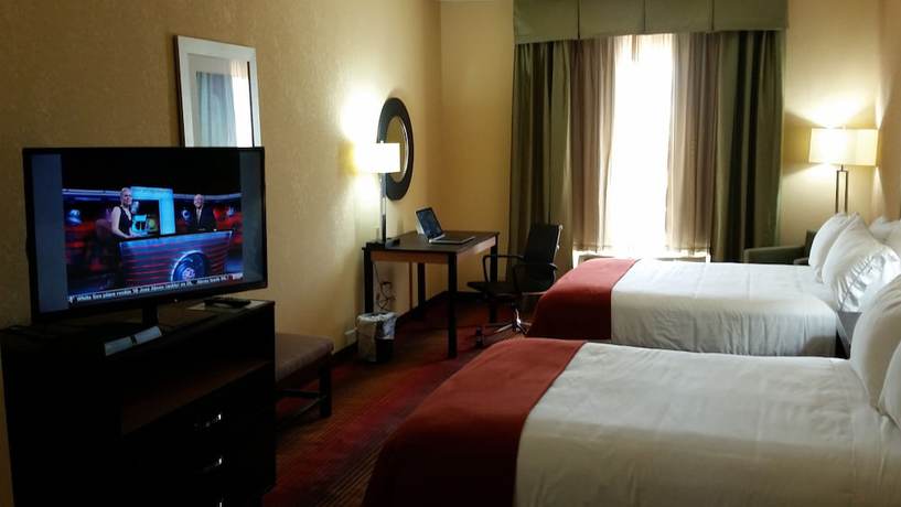 Imagen de la habitación del Hotel Holiday Inn Express and Suites Houston East - Baytown, An Ihg. Foto 9