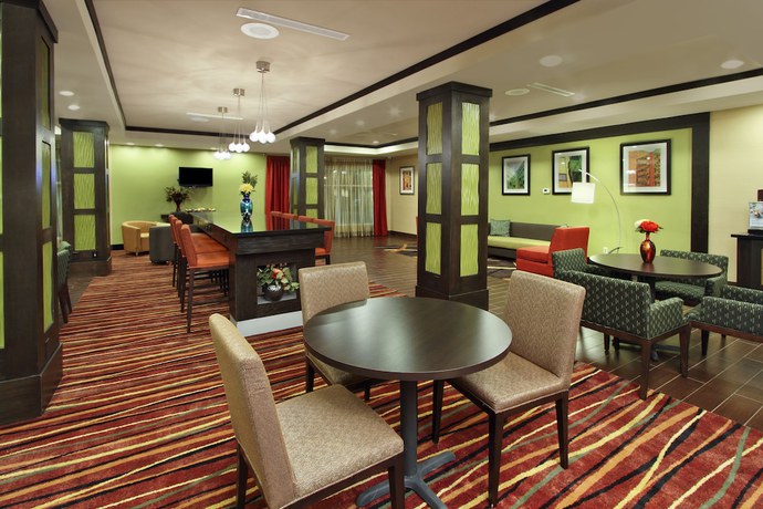 Imagen del bar/restaurante del Hotel Holiday Inn Express and Suites Houston East - Baytown, An Ihg. Foto 3