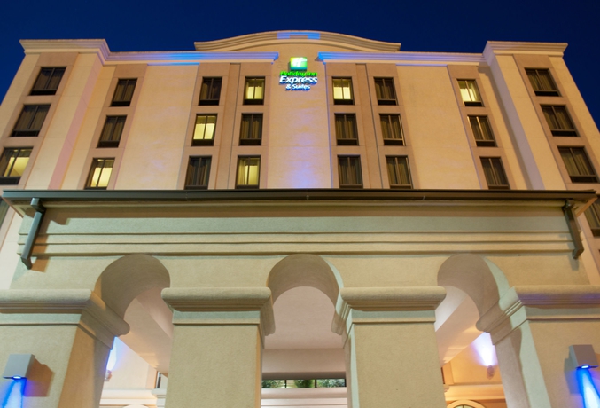 Imagen de los exteriores del Hotel Holiday Inn Express and Suites Houston - Memorial Park Area, An Ihg. Foto 4