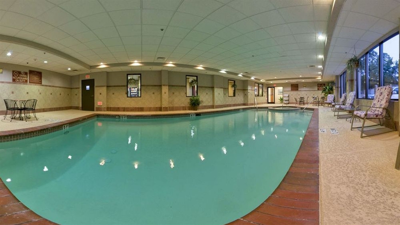 Imagen de la piscina del Hotel Holiday Inn Express and Suites Houston - Memorial Park Area, An Ihg. Foto 16