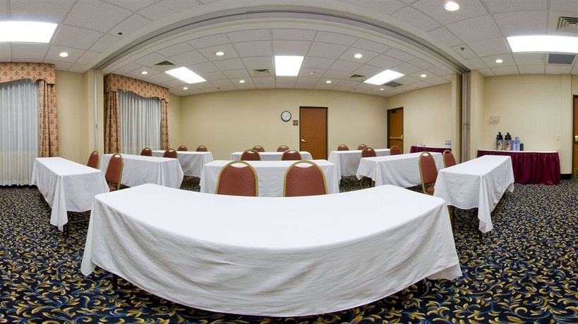 Imagen de los interiores del Hotel Holiday Inn Express and Suites Houston - Memorial Park Area, An Ihg. Foto 12