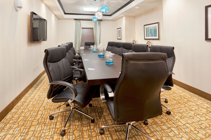 Imagen de los interiores del Hotel Holiday Inn Express and Suites Houston Nw/beltway 8 West Road, An Ihg. Foto 14