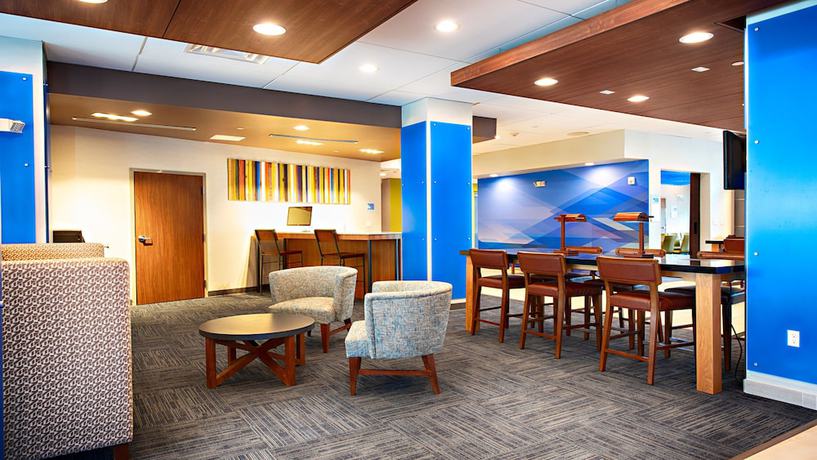 Imagen de los interiores del Hotel Holiday Inn Express and Suites Houston Sw - Galleria Area, An Ihg. Foto 15