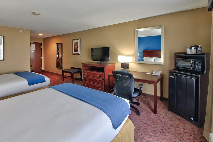 Imagen de la habitación del Hotel Holiday Inn Express and Suites Houston-downtown Conv Ctr, An Ihg. Foto 3