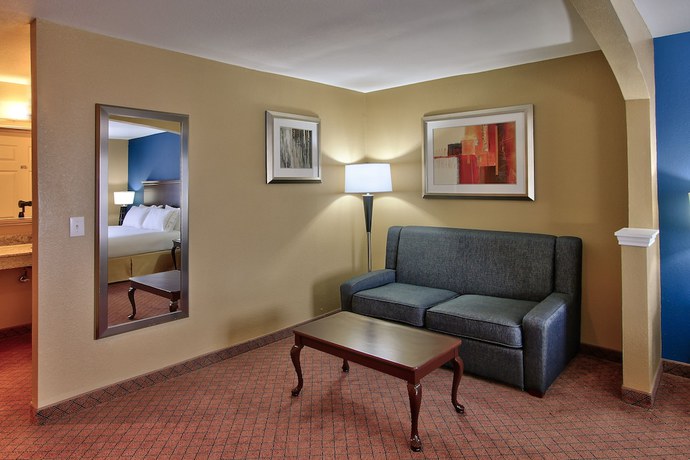 Imagen de la habitación del Hotel Holiday Inn Express and Suites Houston-downtown Conv Ctr, An Ihg. Foto 5