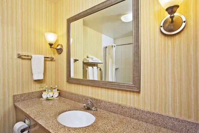 Imagen de la habitación del Hotel Holiday Inn Express and Suites Howell, an IHG. Foto 8