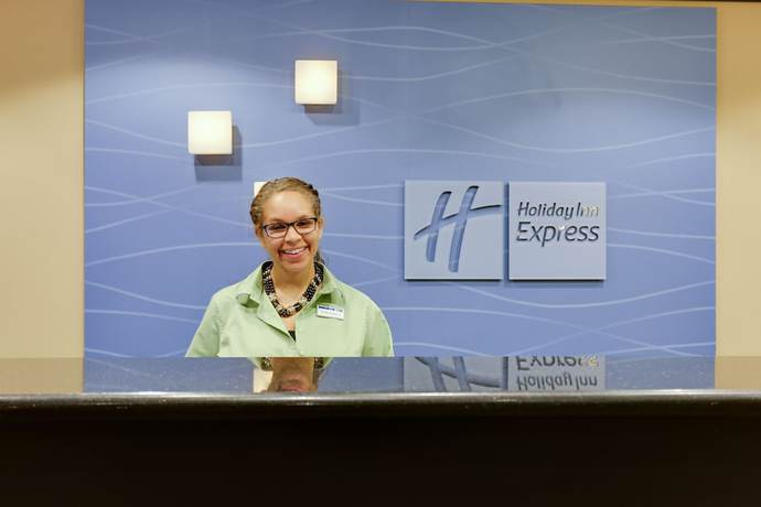 Imagen de los interiores del Hotel Holiday Inn Express and Suites Huntsville, An Ihg, Huntsville . Foto 14