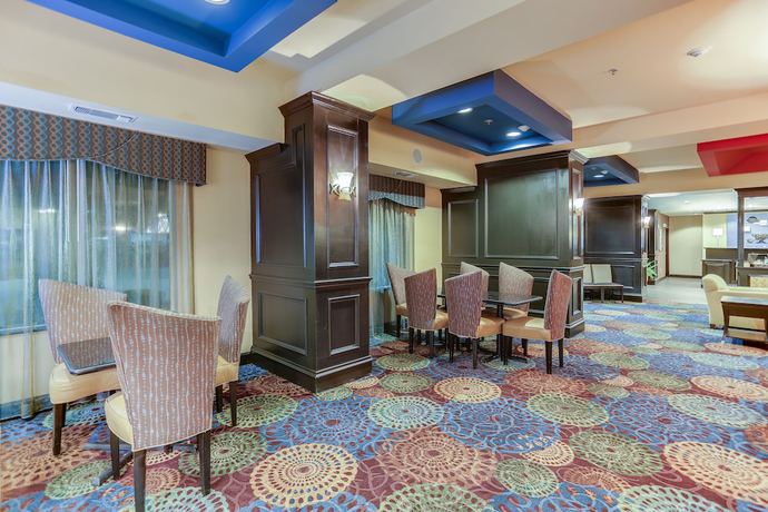 Imagen de los interiores del Hotel Holiday Inn Express and Suites Huntsville, An Ihg, Huntsville . Foto 19