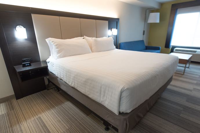Imagen de la habitación del Hotel Holiday Inn Express and Suites In North East (erie), An Ihg. Foto 3