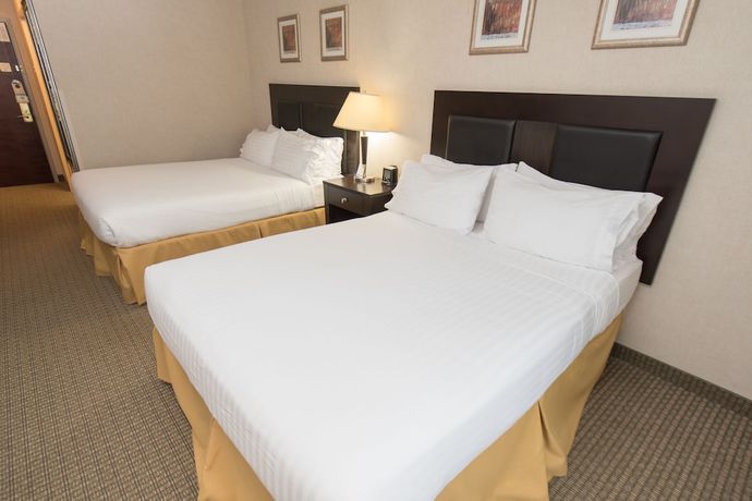 Imagen de la habitación del Hotel Holiday Inn Express and Suites In North East (erie), An Ihg. Foto 9