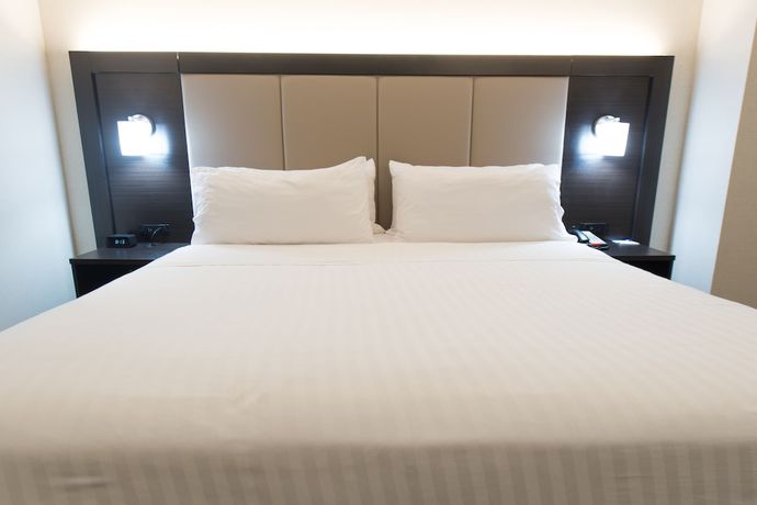 Imagen de la habitación del Hotel Holiday Inn Express and Suites In North East (erie), An Ihg. Foto 10