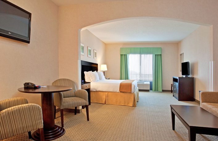 Imagen de la habitación del Hotel Holiday Inn Express and Suites In North East (erie), An Ihg. Foto 11