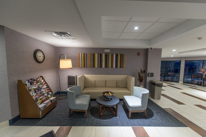 Imagen de los interiores del Hotel Holiday Inn Express and Suites In North East (erie), An Ihg. Foto 20