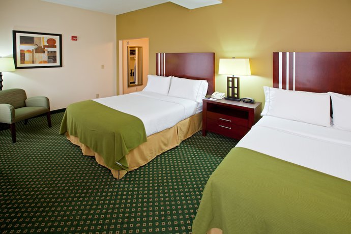 Imagen de la habitación del Hotel Holiday Inn Express and Suites Indianapolis - East. Foto 10