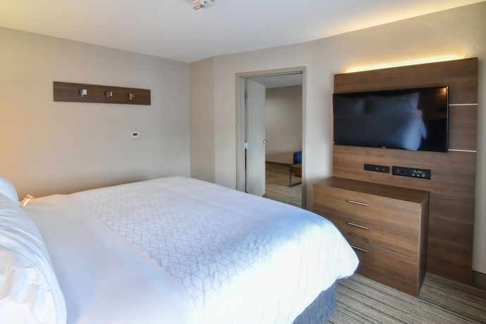 Imagen de la habitación del Hotel Holiday Inn Express and Suites Indianapolis Northwest, An Ihg. Foto 8