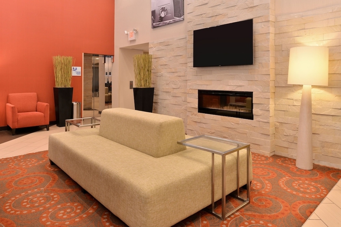 Imagen de los interiores del Hotel Holiday Inn Express and Suites Indianapolis W- Airport Area, An Ihg. Foto 17