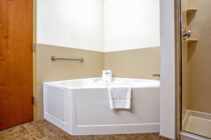 Imagen de la habitación del Hotel Holiday Inn Express and Suites Inverness, An Ihg. Foto 17