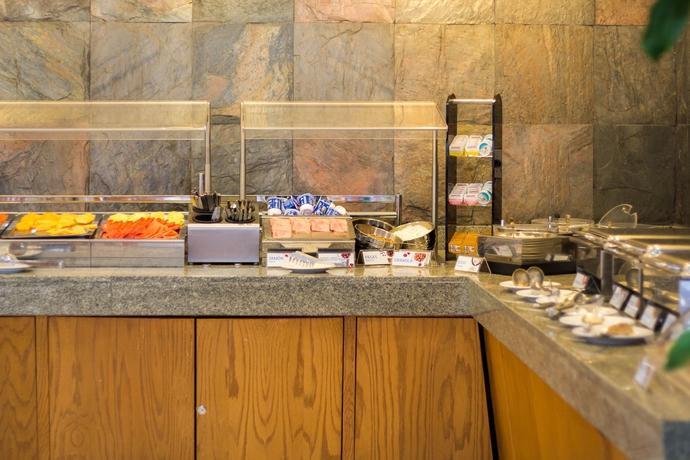 Imagen del bar/restaurante del Hotel Holiday Inn Express and Suites Irapuato. Foto 5