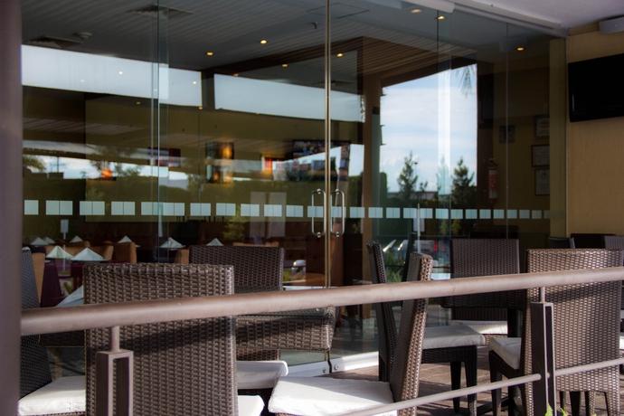 Imagen del bar/restaurante del Hotel Holiday Inn Express and Suites Irapuato. Foto 6