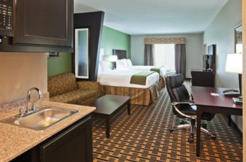 Imagen de la habitación del Hotel Holiday Inn Express and Suites Jacksonville, An Ihg. Foto 10