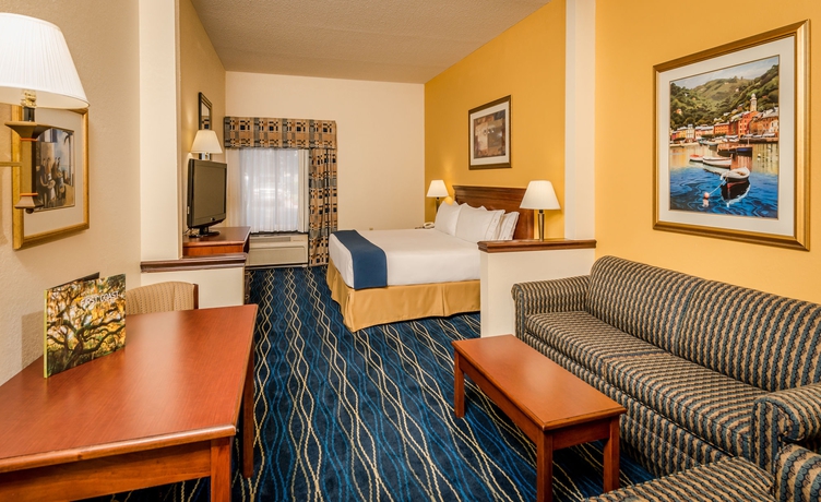 Imagen de la habitación del Hotel Holiday Inn Express and Suites Jacksonville - South, An Ihg. Foto 5