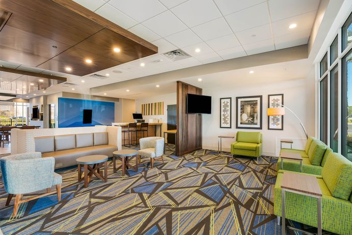 Imagen de los interiores del Hotel Holiday Inn Express and Suites Jacksonville - Town Center, an IHG. Foto 15