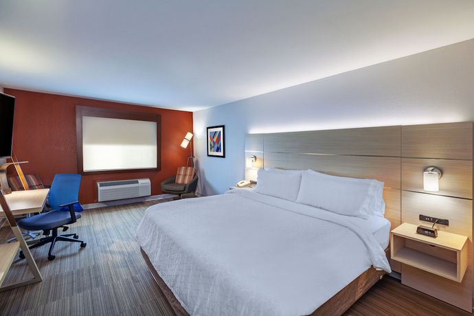 Imagen de la habitación del Hotel Holiday Inn Express and Suites Jenks, An Ihg. Foto 4