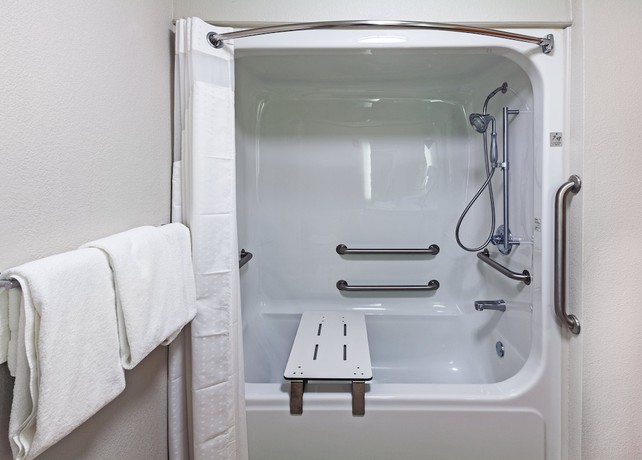 Imagen de la habitación del Hotel Holiday Inn Express and Suites Jenks, An Ihg. Foto 6