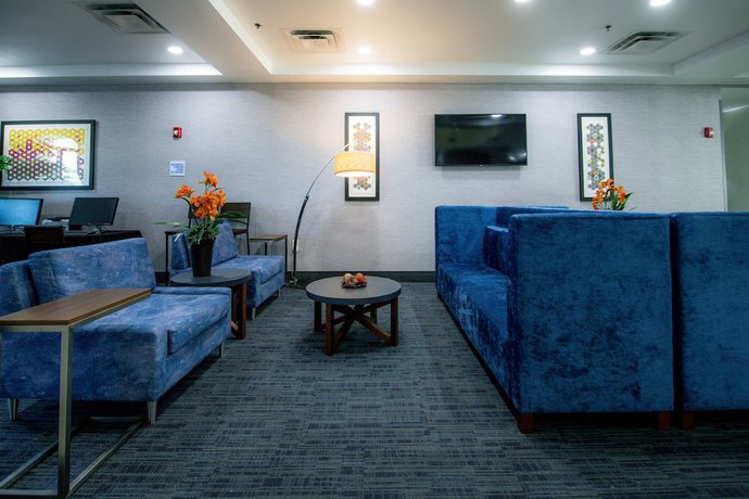 Imagen de los interiores del Hotel Holiday Inn Express and Suites Kansas City - Grandview, an IHG. Foto 20