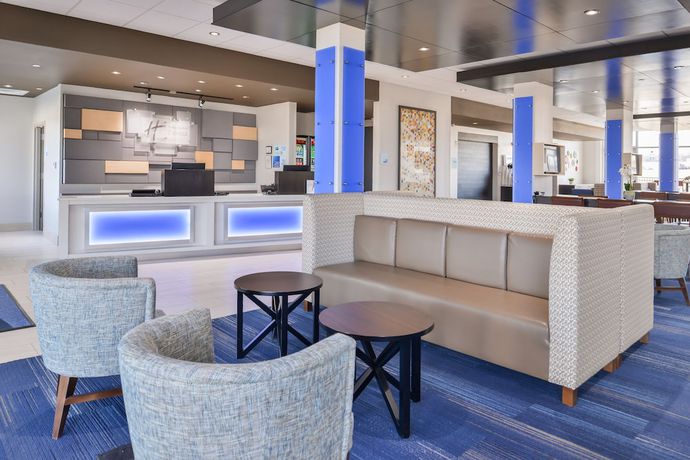 Imagen de los interiores del Hotel Holiday Inn Express and Suites Kansas City - Lee's Summit, An Ihg. Foto 17
