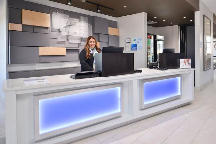 Imagen de los interiores del Hotel Holiday Inn Express and Suites Kansas City - Lee's Summit, An Ihg. Foto 20