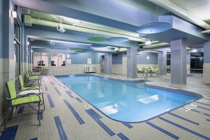 Imagen de la piscina del Hotel Holiday Inn Express and Suites Kelowna - East, an IHG. Foto 21