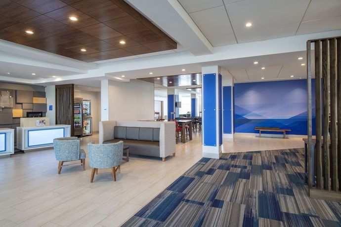 Imagen de los interiores del Hotel Holiday Inn Express and Suites Kelowna - East, an IHG. Foto 19