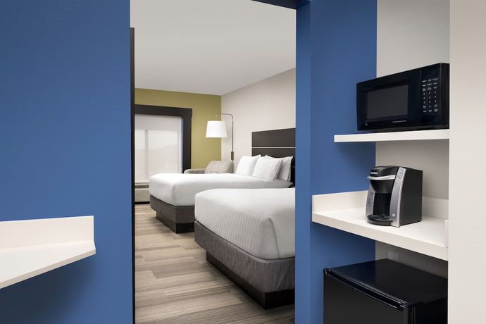 Imagen de la habitación del Hotel Holiday Inn Express and Suites Kingsland I-95-Naval Base Area, an IHG. Foto 6