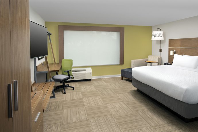 Imagen de la habitación del Hotel Holiday Inn Express and Suites Kingsland I-95-Naval Base Area, an IHG. Foto 11