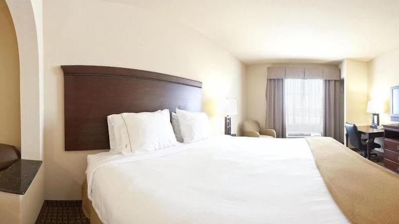 Imagen de la habitación del Hotel Holiday Inn Express and Suites Kingsville, An Ihg. Foto 10