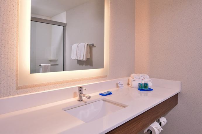 Imagen de la habitación del Hotel Holiday Inn Express and Suites Klamath, An Ihg. Foto 10