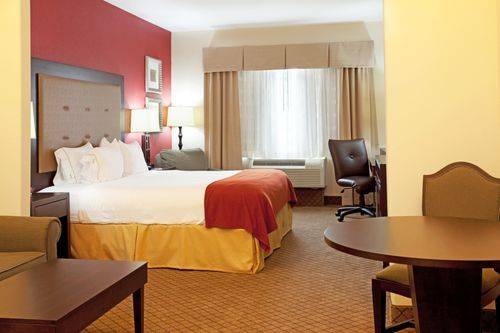 Imagen de la habitación del Hotel Holiday Inn Express and Suites Lafayette South, An Ihg. Foto 7