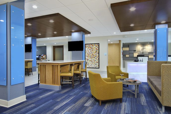 Imagen de los interiores del Hotel Holiday Inn Express and Suites Lake Charles South Casino Area, an IHG. Foto 18