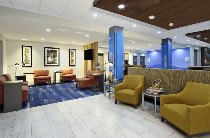Imagen de los interiores del Hotel Holiday Inn Express and Suites Lake Charles South Casino Area, an IHG. Foto 20