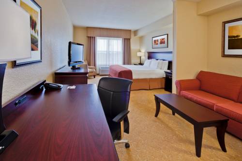 Imagen de la habitación del Hotel Holiday Inn Express and Suites Lakeland North - I-4, An Ihg. Foto 6