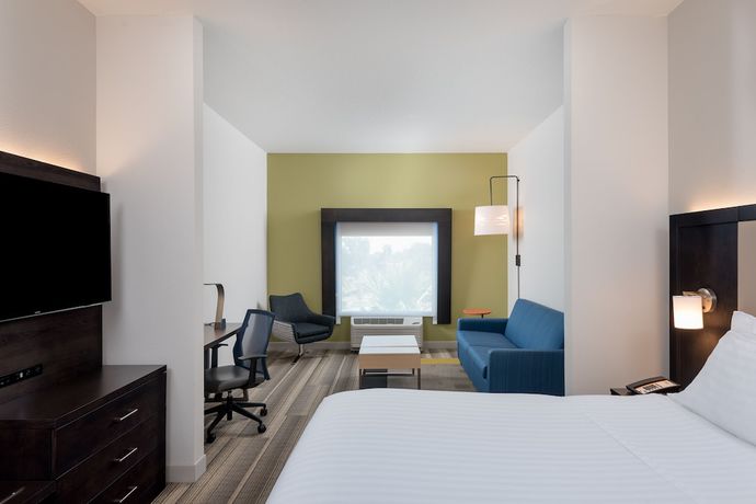 Imagen de la habitación del Hotel Holiday Inn Express and Suites Lakeland South, An Ihg. Foto 5