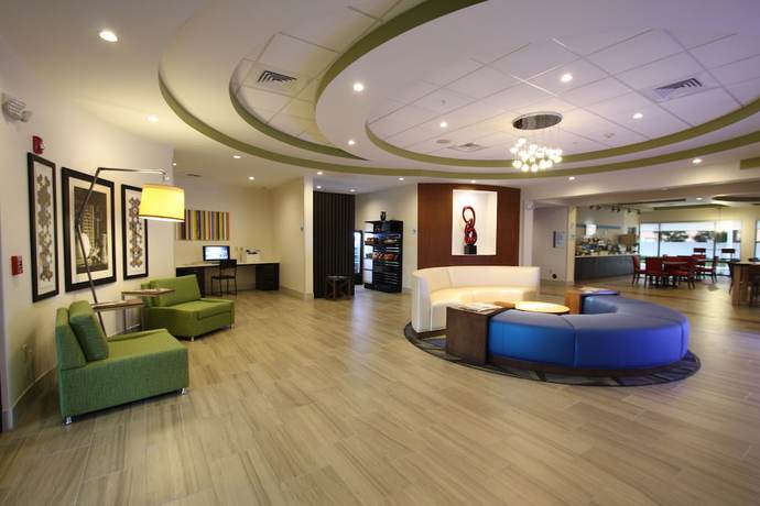 Imagen de los interiores del Hotel Holiday Inn Express and Suites Lakeland South, An Ihg. Foto 14