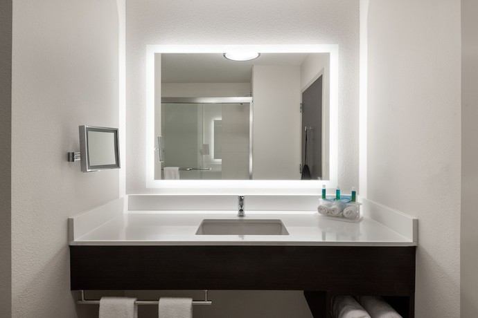 Imagen de la habitación del Hotel Holiday Inn Express and Suites Lakeland South, An Ihg. Foto 13