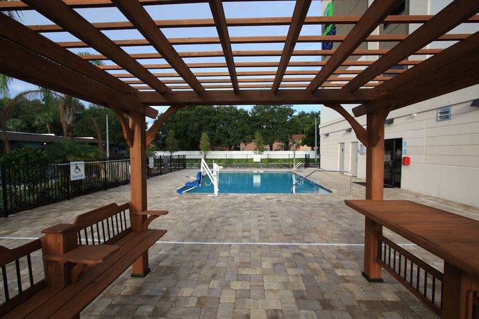 Imagen de la piscina del Hotel Holiday Inn Express and Suites Lakeland South, An Ihg. Foto 20