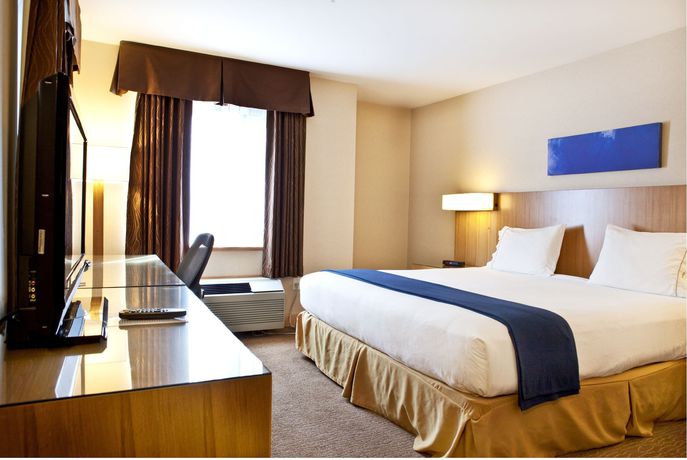 Imagen de la habitación del Hotel Holiday Inn Express and Suites Langley, An Ihg. Foto 4