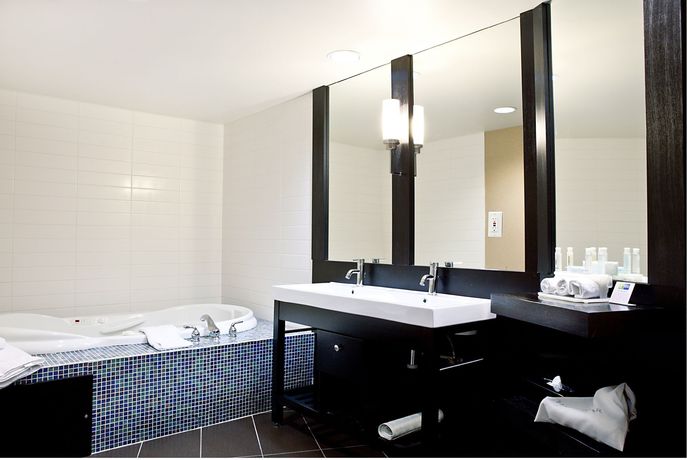 Imagen de la habitación del Hotel Holiday Inn Express and Suites Langley, An Ihg. Foto 9