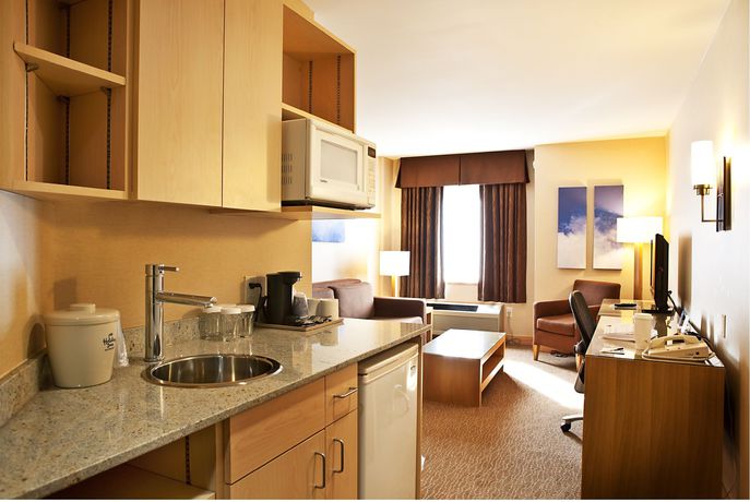 Imagen de la habitación del Hotel Holiday Inn Express and Suites Langley, An Ihg. Foto 14
